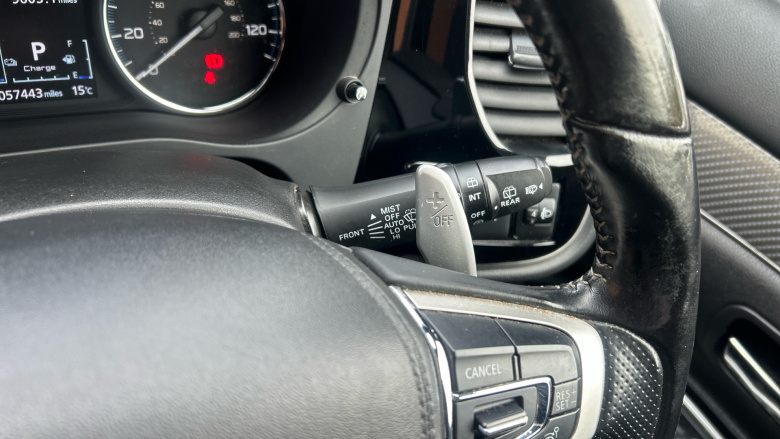 Mitsubishi Outlander 2.4 PHEV Dynamic Safety 5dr Auto Estate